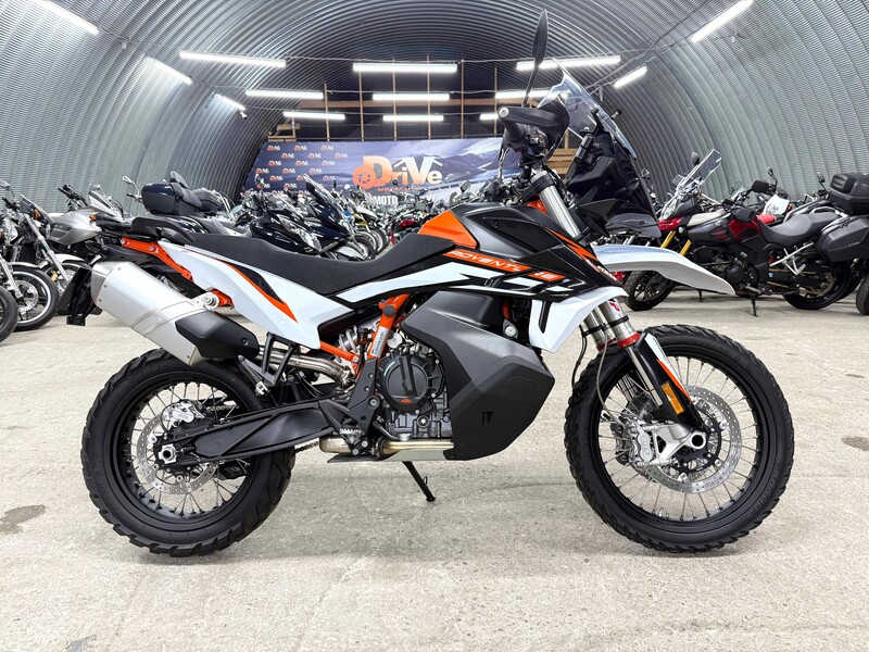 Мотоцикл KTM 890 Adventure R