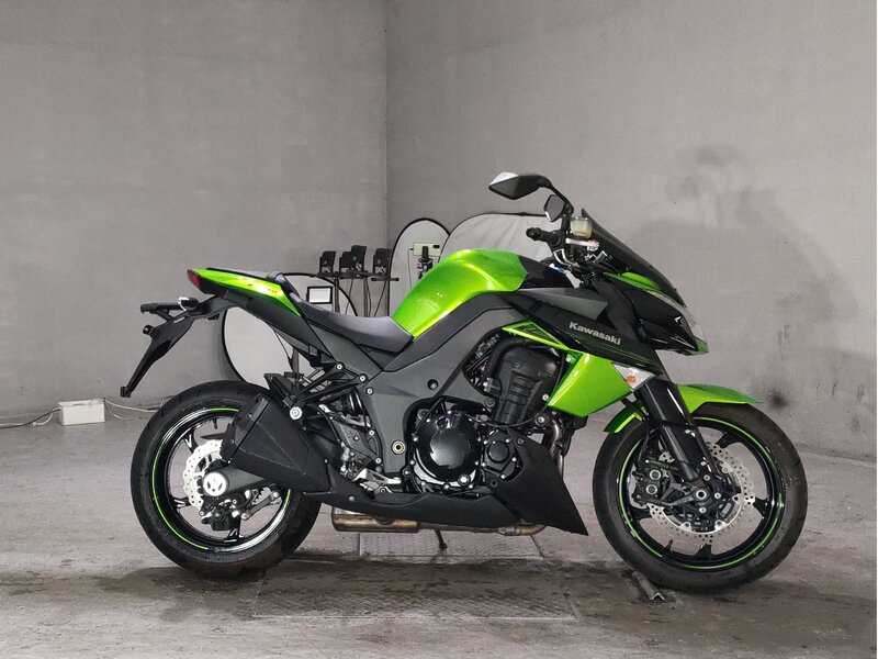 Мотоцикл Kawasaki Z1000
