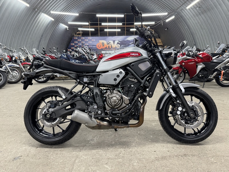 Мотоцикл Yamaha XSR700