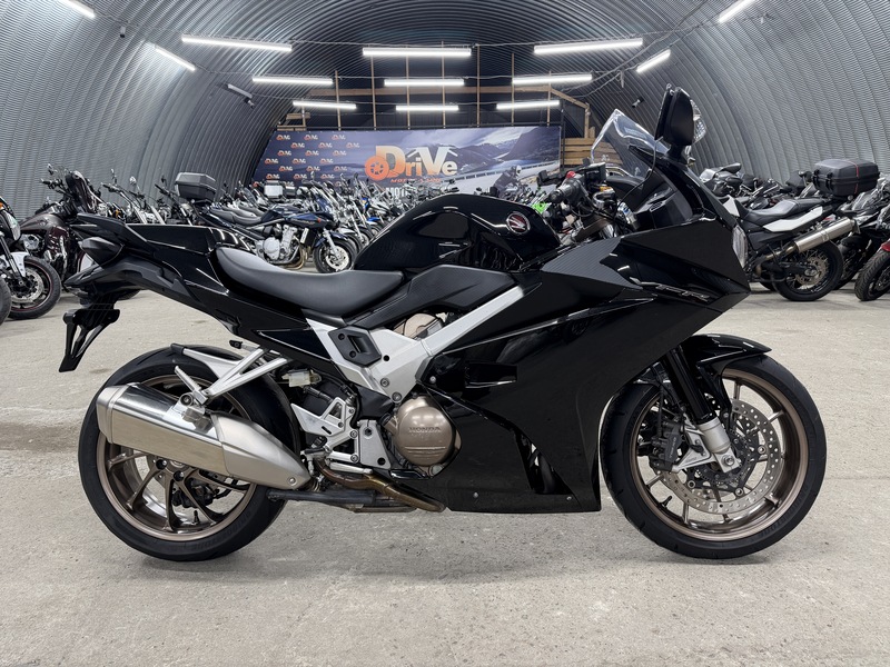 Мотоцикл Honda VFR800F