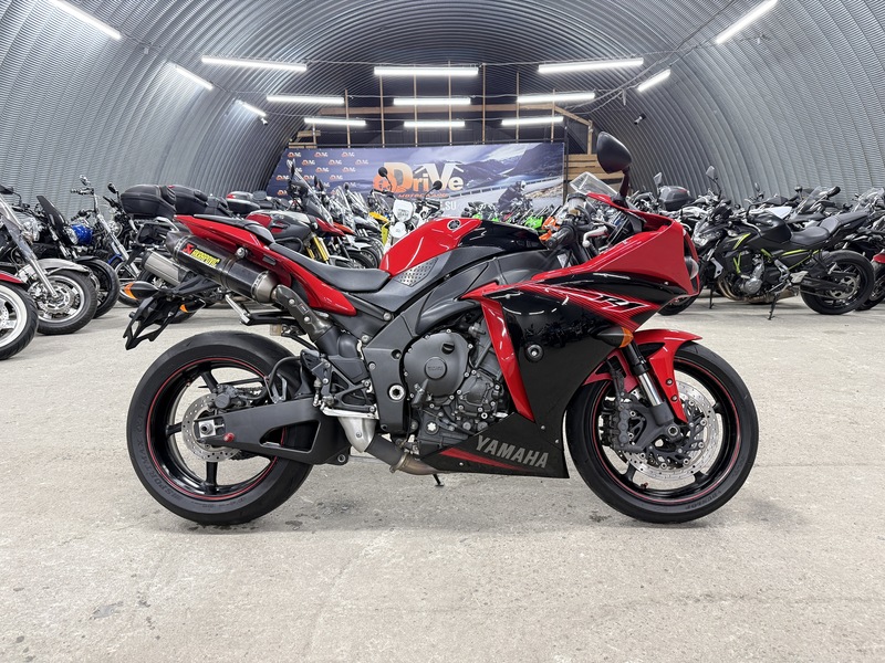 Мотоцикл Yamaha YZF-R1