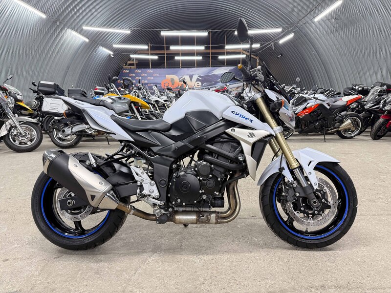 Мотоцикл Suzuki GSR 750