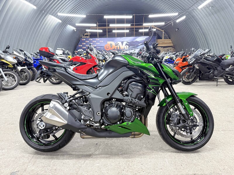 Мотоцикл Kawasaki Z1000