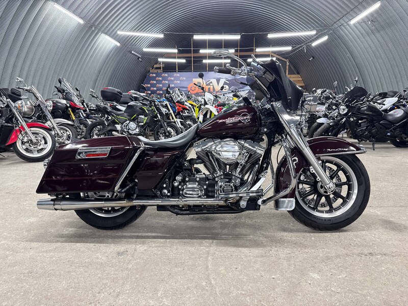 Мотоцикл Harley-Davidson Road King FLHR1580
