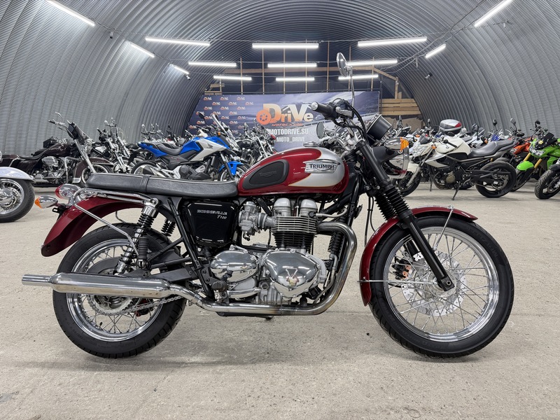 Мотоцикл Triumph Bonneville T100