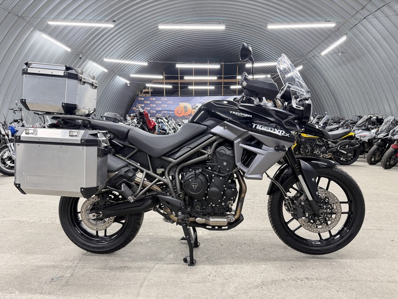 Мотоцикл Triumph Tiger 800XRx