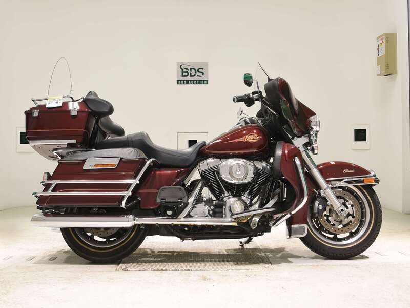 Мотоцикл Harley-Davidson Electra Glide FLHTC1580