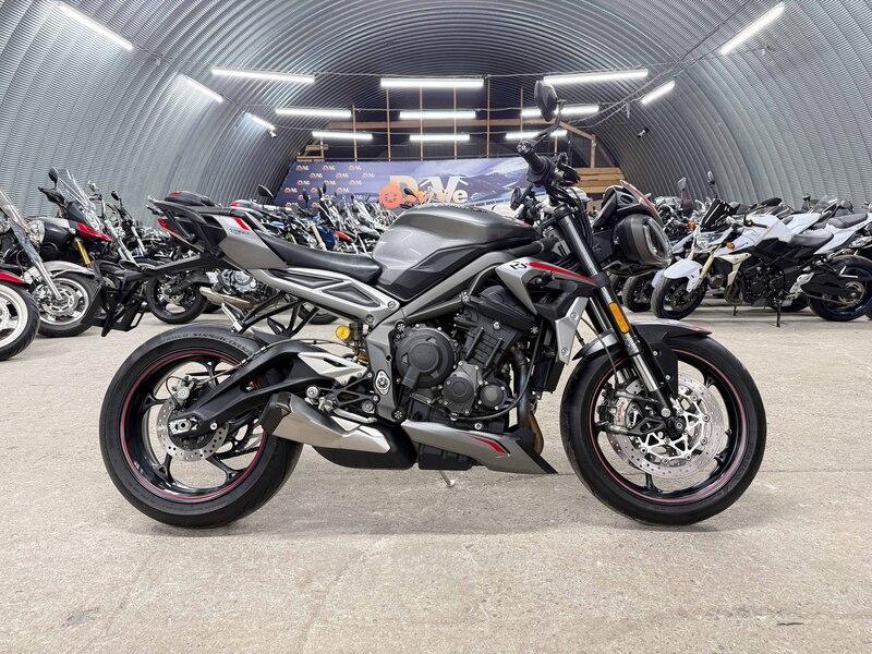 Мотоцикл Triumph Street Triple RS