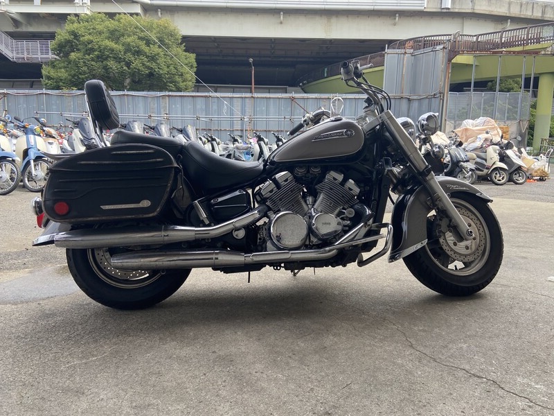 Мотоцикл Yamaha XVZ1300 Roaylstar