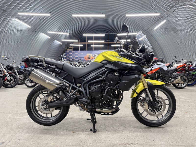 Мотоцикл Triumph Tiger 800
