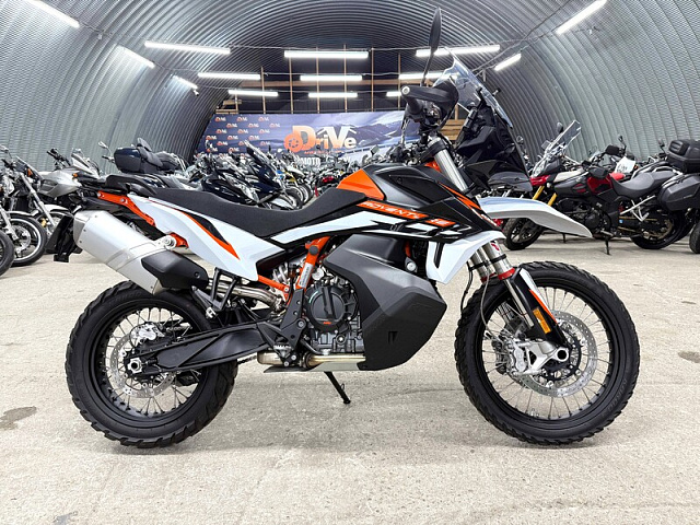 Мотоцикл KTM 890 Adventure R