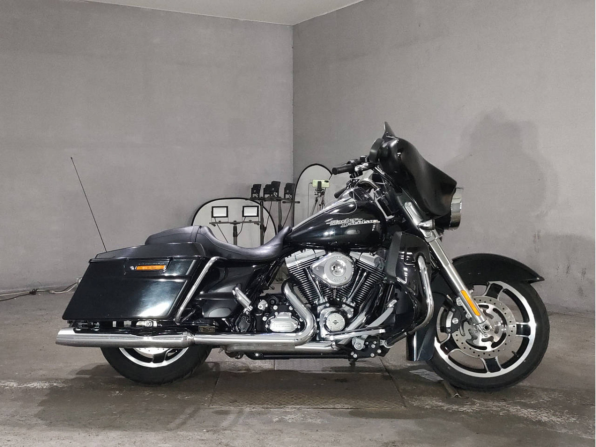 Мотоцикл Harley-Davidson Street Glide FLHX1690