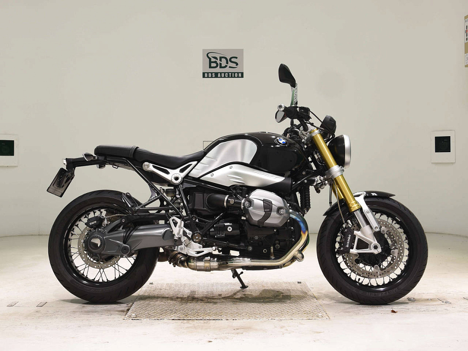 Мотоцикл BMW R nine T