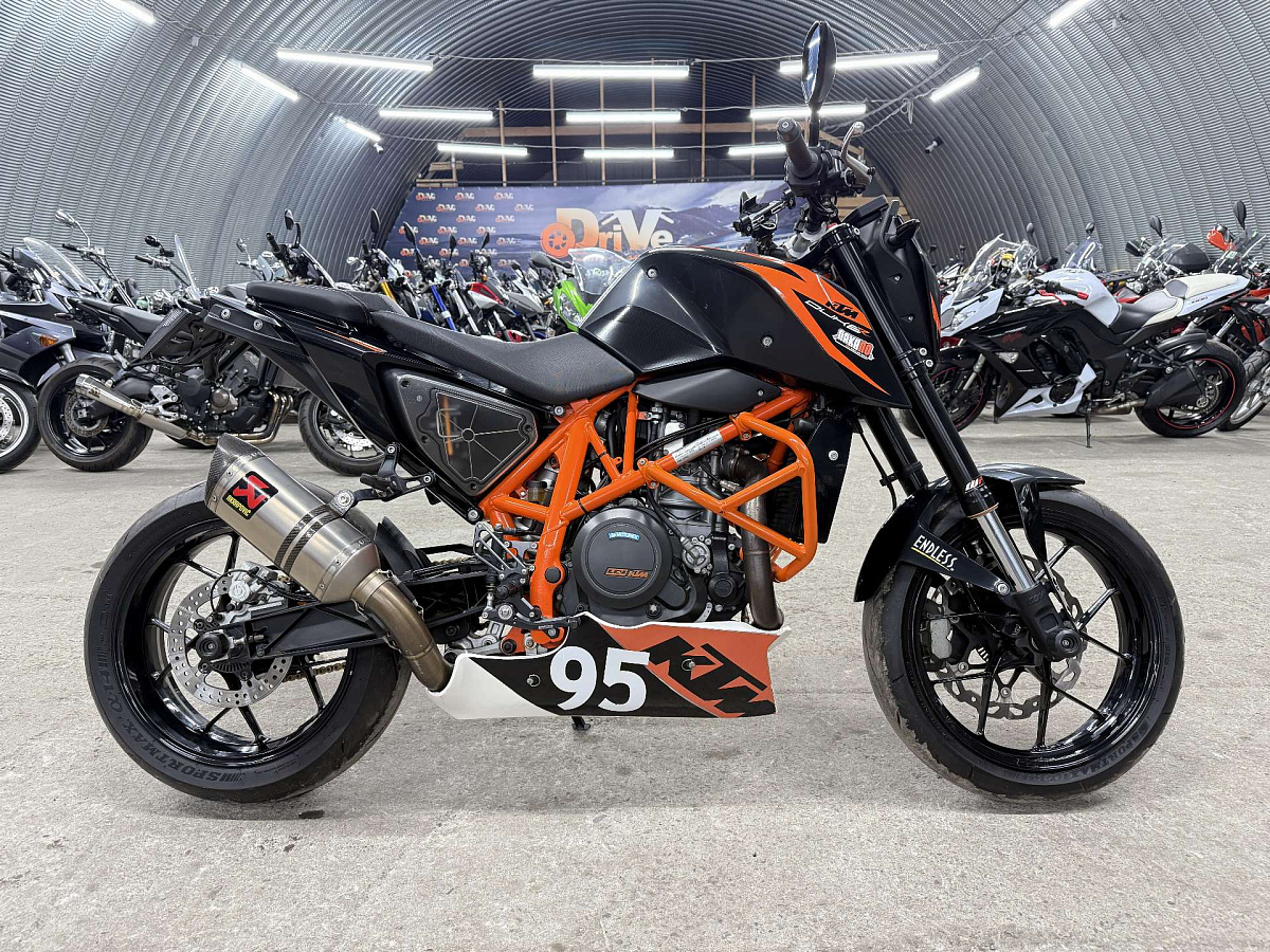 Мотоцикл KTM 690 Duke