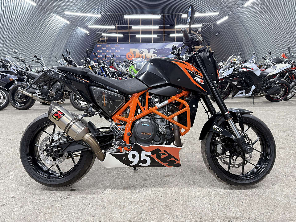 Мотоцикл KTM 690 Duke