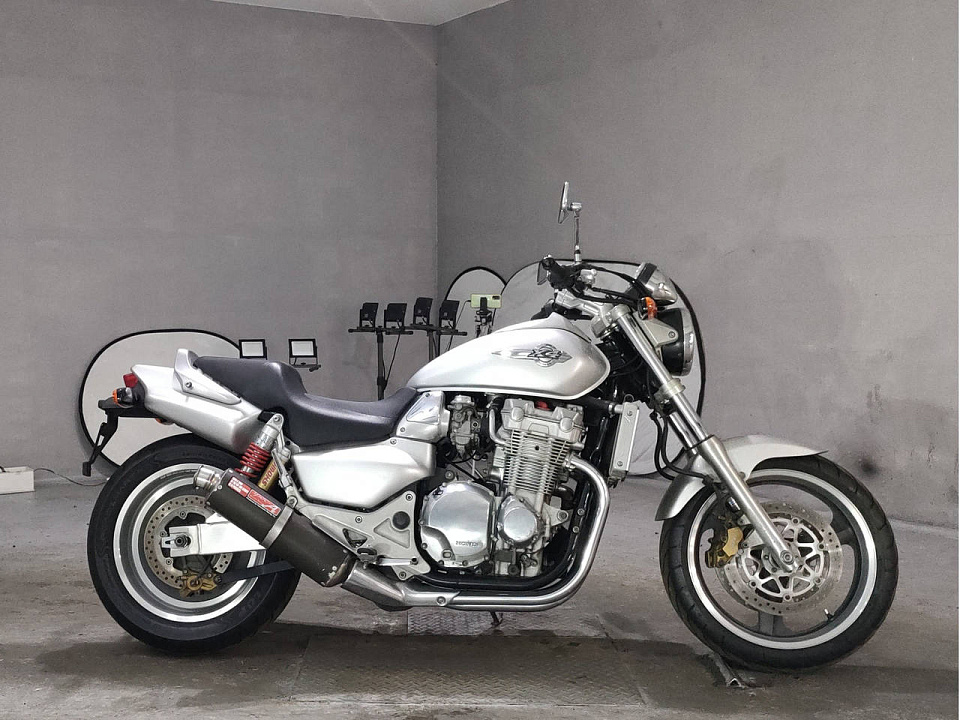 Мотоцикл Honda X4 LD