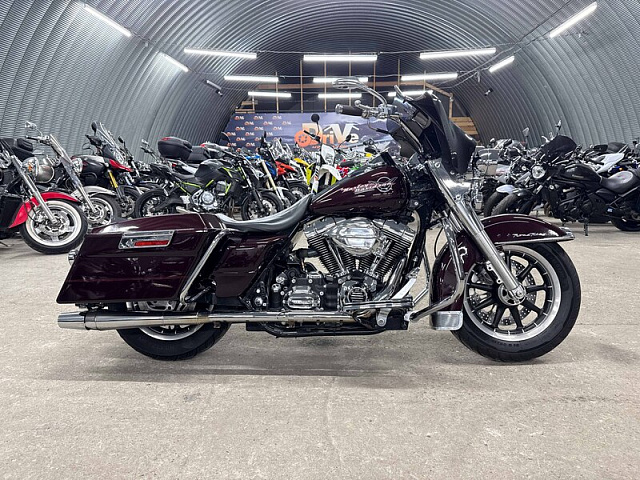 Мотоцикл Harley-Davidson Road King FLHR1580