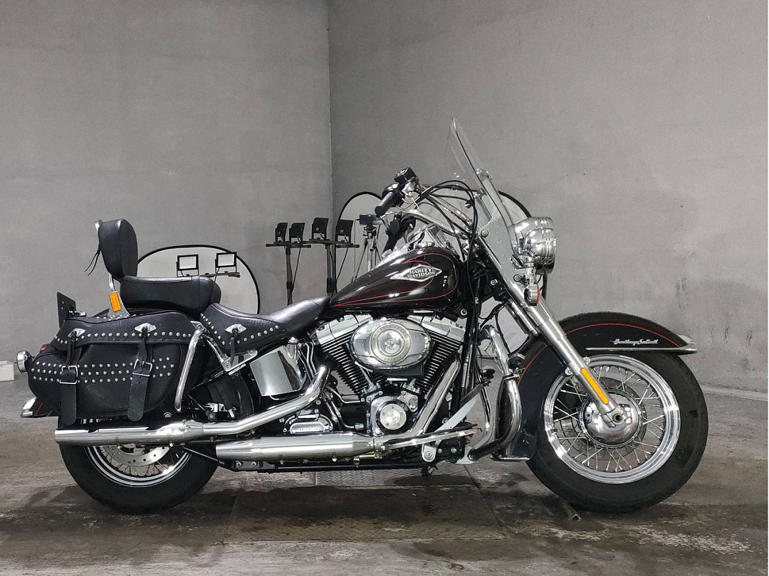 Мотоцикл Harley-Davidson Heritage Softail Classic FLSTC1580