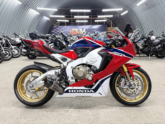 Мотоцикл Honda CBR1000RR SP