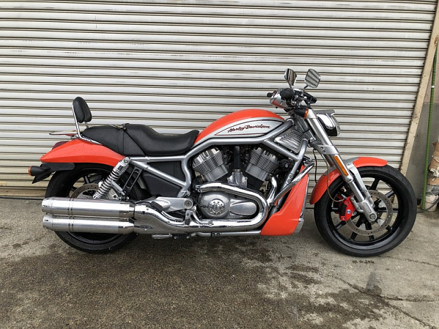 Мотоцикл Harley-Davidson Street Rod VRSCR1130
