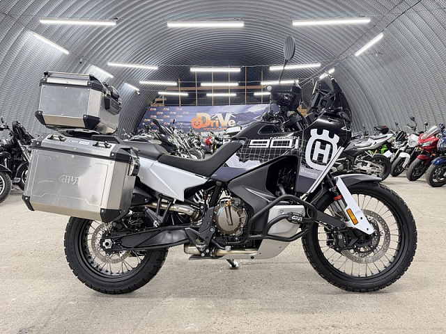 Мотоцикл Husqvarna Norden 901