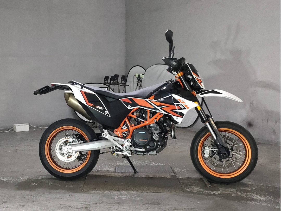 Мотоцикл KTM 690 SMC R