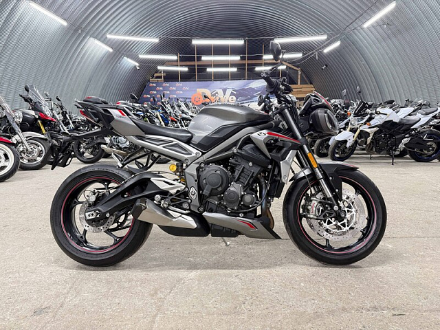 Мотоцикл Triumph Street Triple RS