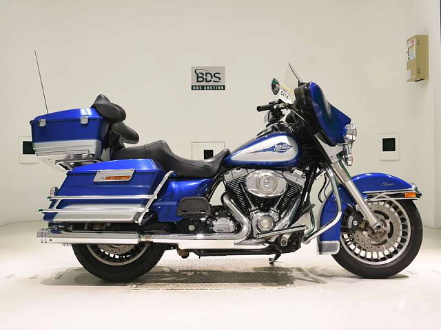 Мотоцикл Harley-Davidson Electra Glide FLHTC1580