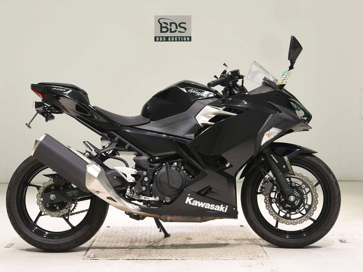 Мотоцикл Kawasaki Ninja 400