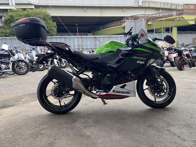 Мотоцикл Kawasaki Ninja 400