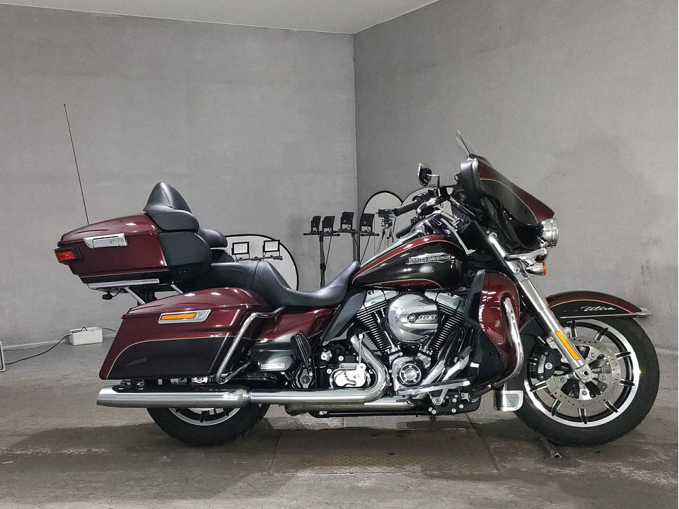 Мотоцикл Harley-Davidson Electra Glide FLHTCU1690
