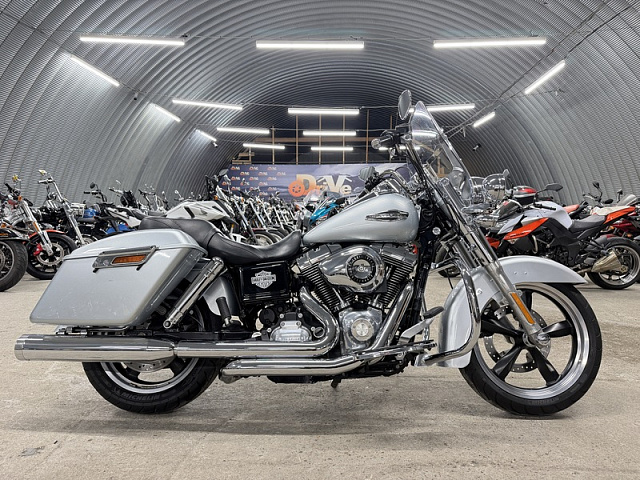 Мотоцикл Harley-Davidson Dyna Switchback FLD1580