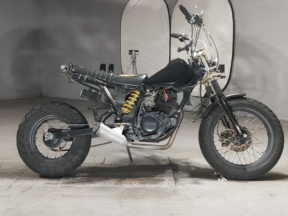 Yamaha TW200