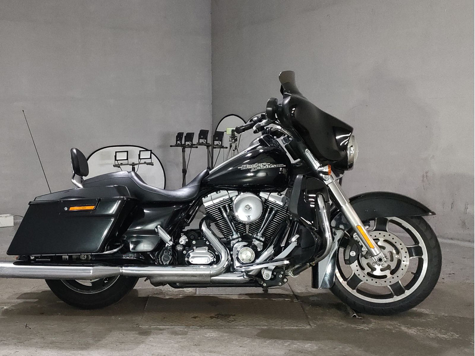 Мотоцикл Harley-Davidson Street Glide FLHX1580